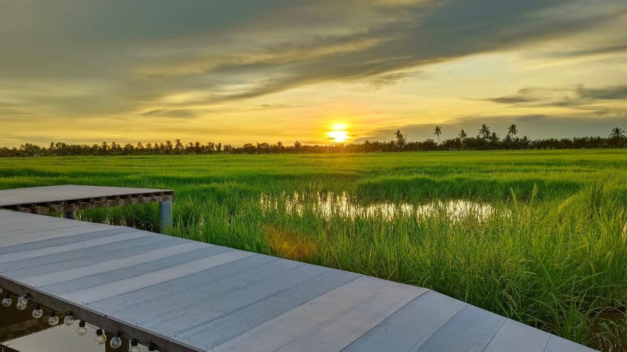 Kurau Inn Farmstay Kuala Kurau Ngoại thất bức ảnh