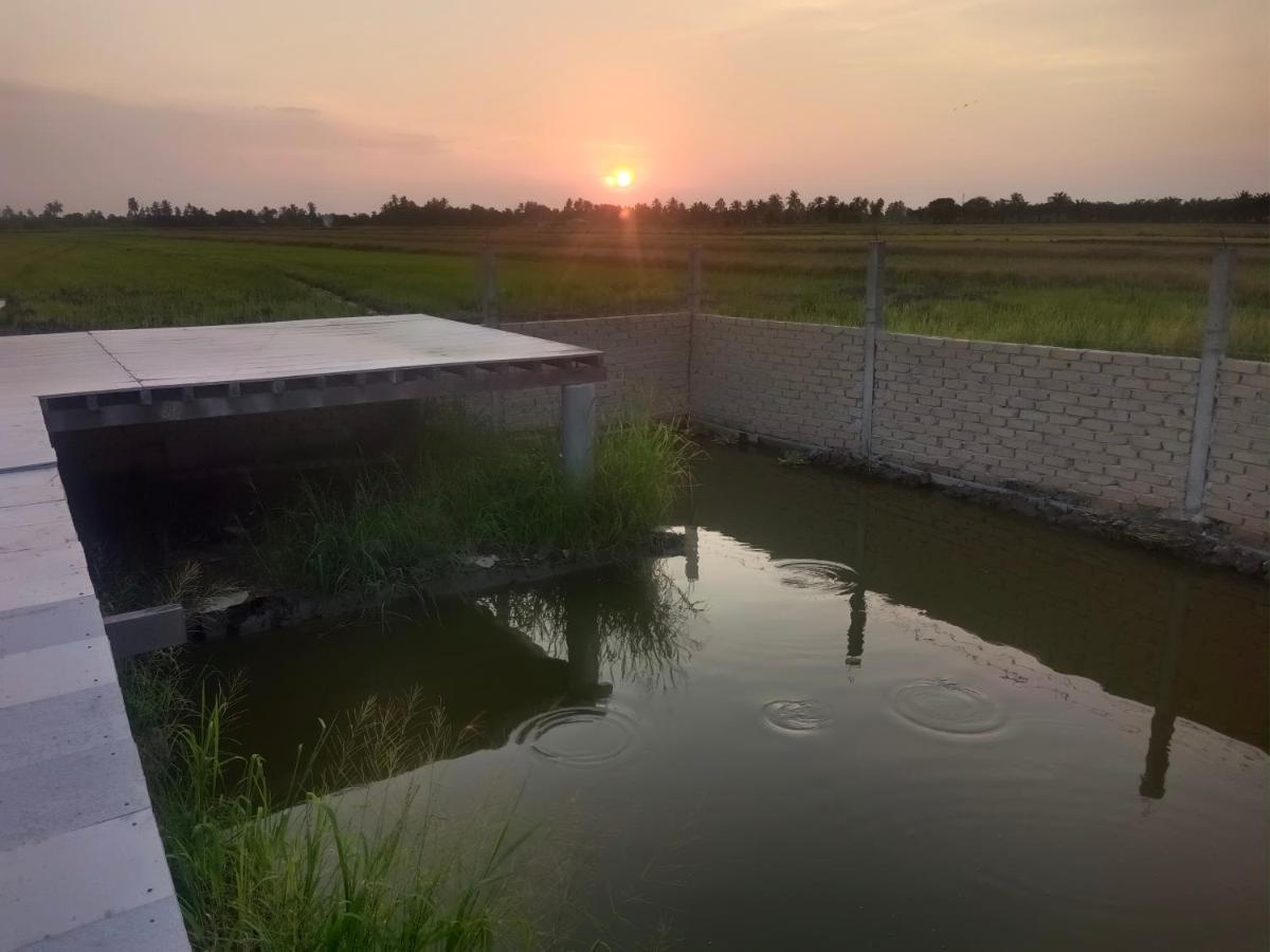 Kurau Inn Farmstay Kuala Kurau Ngoại thất bức ảnh